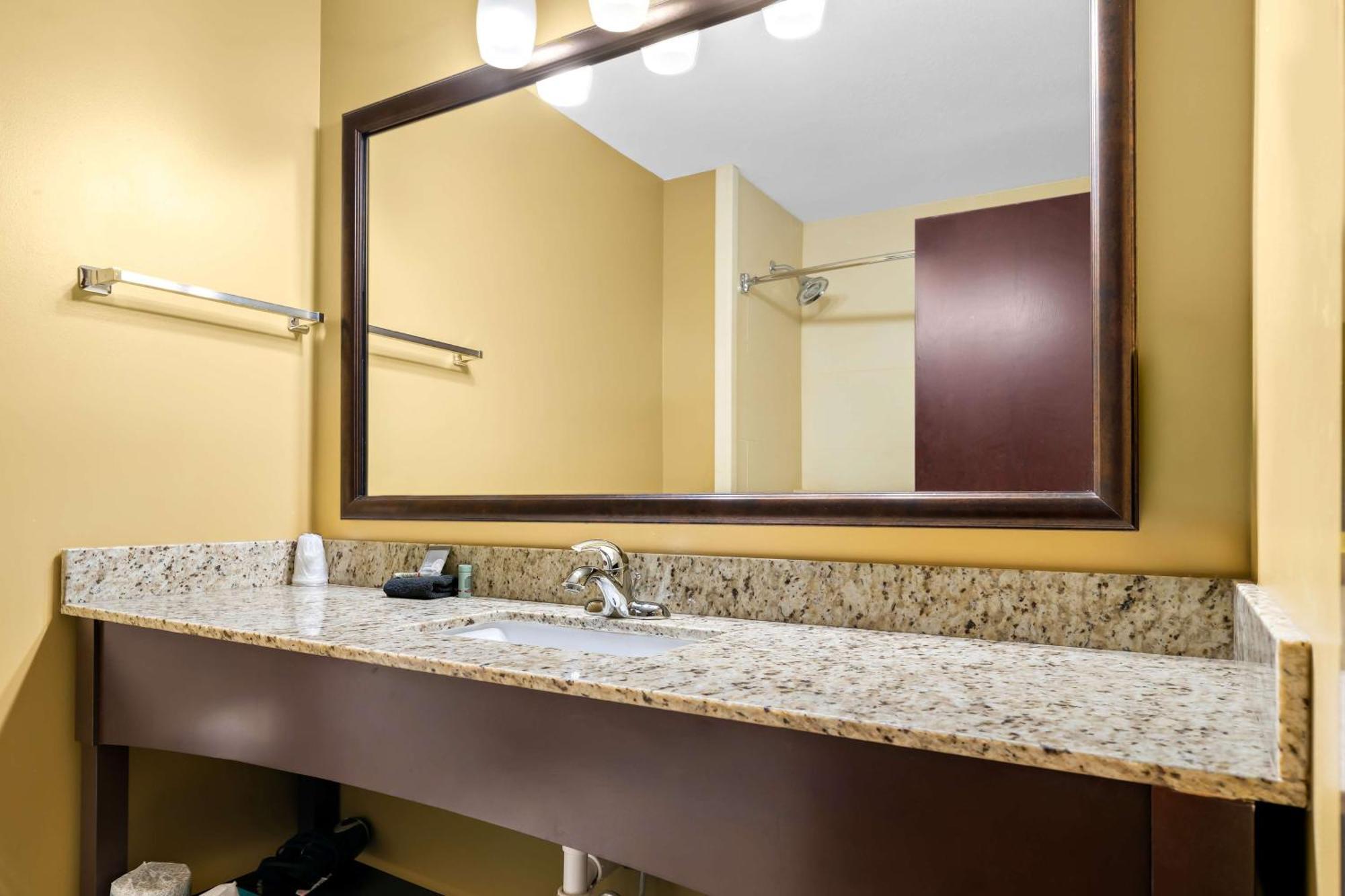 Savoy Best Western Paradise Inn מראה חיצוני תמונה